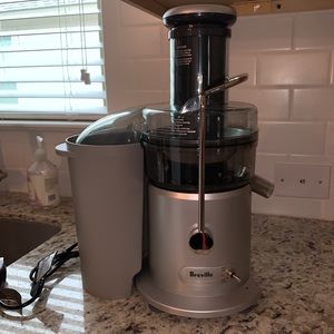 Breville - the Juice Fountain Plus